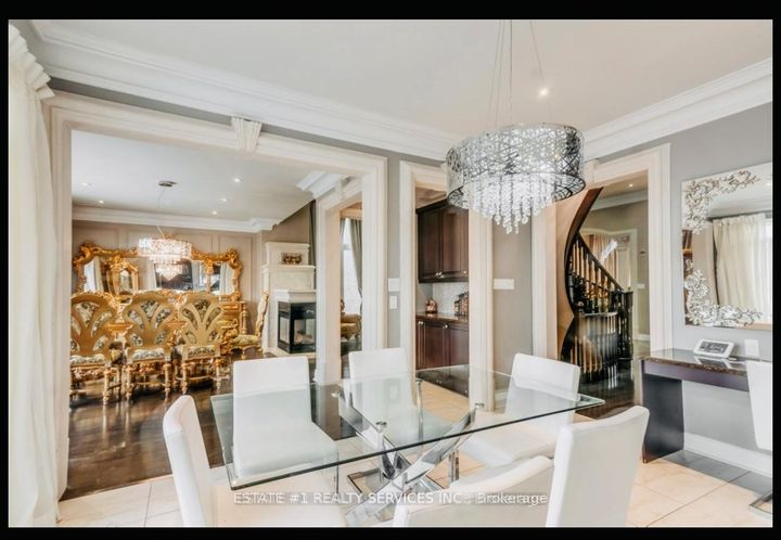 Photo 21 at 4 Agincourt Circle, Credit Valley, Brampton