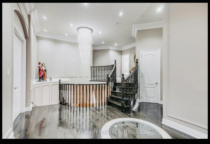 Photo 25 at 4 Agincourt Circle, Credit Valley, Brampton