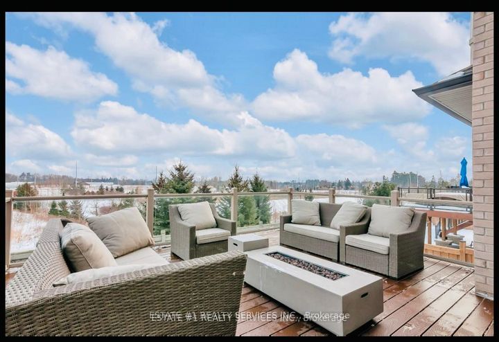 Photo 33 at 4 Agincourt Circle, Credit Valley, Brampton