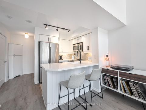 Photo 2 at 515 - 65 East Liberty Street, Niagara, Toronto