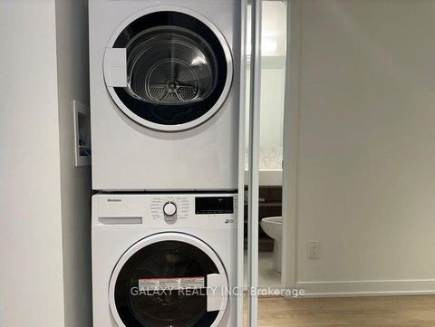 Photo 12 at 1706 - 319 Jarvis Street, Moss Park, Toronto Photo 12 at 1706 - 319 Jarvis Street, Moss Park, Toronto