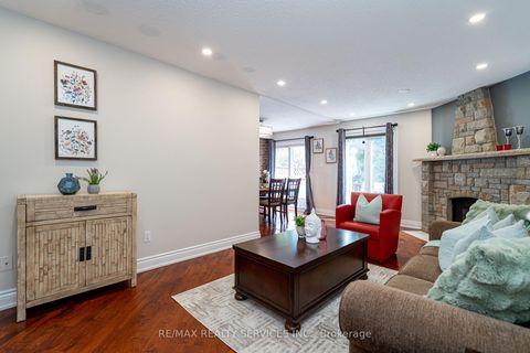 Photo 10 at 1160 Mccraney Street E, CP College Park, Oakville