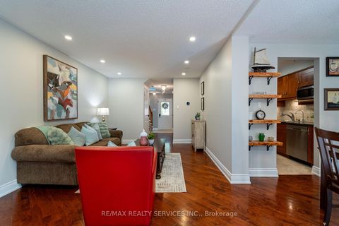 Photo 13 at 1160 Mccraney Street E, CP College Park, Oakville