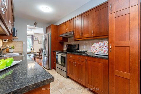 Photo 18 at 1160 Mccraney Street E, CP College Park, Oakville