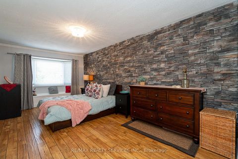 Photo 25 at 1160 Mccraney Street E, CP College Park, Oakville