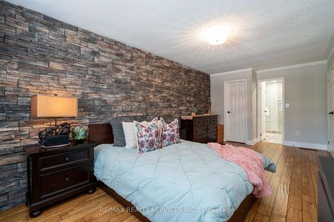 Photo 27 at 1160 Mccraney Street E, CP College Park, Oakville