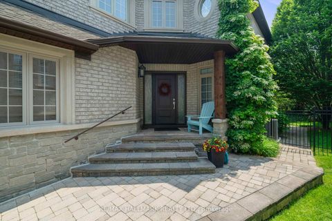 Photo 1 at 2092 PINEVALLEY Crescent, JC Joshua Creek, Oakville