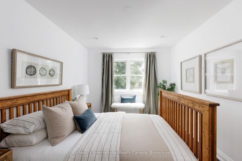 Photo 22 at 24 Parkview Heights, Cliffside, Toronto