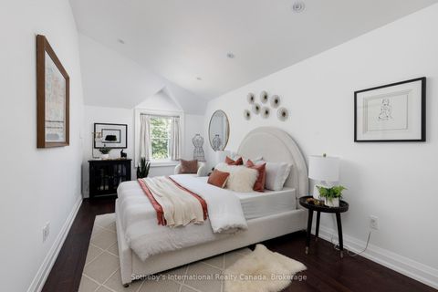 Photo 25 at 24 Parkview Heights, Cliffside, Toronto