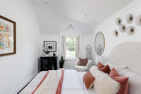 Photo 26 at 24 Parkview Heights, Cliffside, Toronto