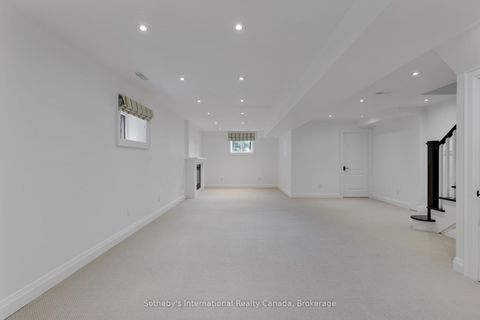 Photo 33 at 24 Parkview Heights, Cliffside, Toronto