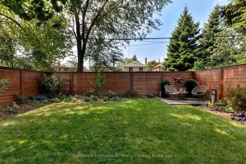 Photo 42 at 24 Parkview Heights, Cliffside, Toronto