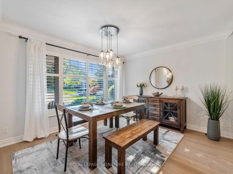 Photo 11 at 345 Flagstone Terrace, Rouge E10, Toronto