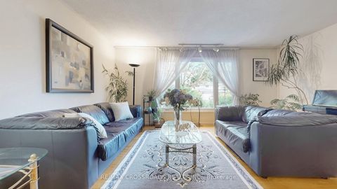 Photo 3 at 218 Kingslake Road, Don Valley Village, Toronto