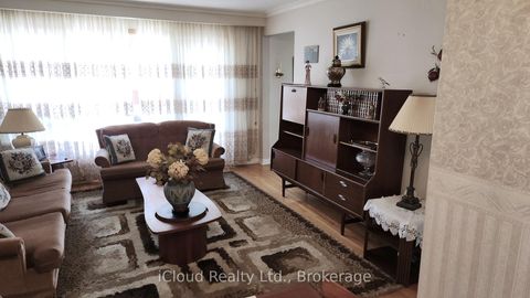 Photo 8 at 214 Fairglen Avenue, L'Amoreaux, Toronto