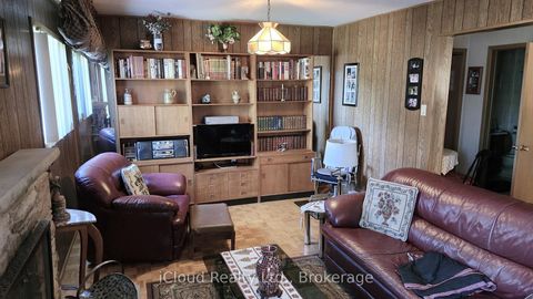 Photo 17 at 214 Fairglen Avenue, L'Amoreaux, Toronto