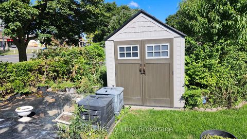 Photo 26 at 214 Fairglen Avenue, L'Amoreaux, Toronto Photo 26 at 214 Fairglen Avenue, L'Amoreaux, Toronto