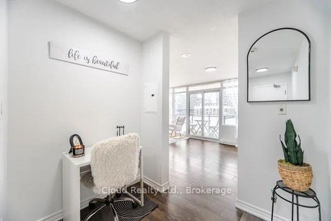 Photo 9 at 1015 - 25 Telegram Mews, Waterfront Communities C1, Toronto