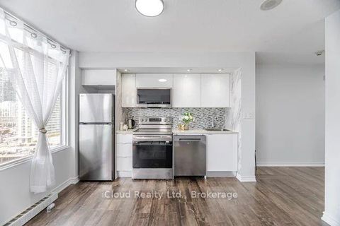 Photo 11 at 1015 - 25 Telegram Mews, Waterfront Communities C1, Toronto