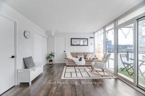 Photo 16 at 1015 - 25 Telegram Mews, Waterfront Communities C1, Toronto