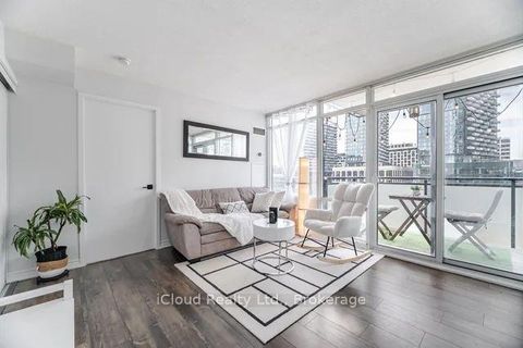 Photo 17 at 1015 - 25 Telegram Mews, Waterfront Communities C1, Toronto