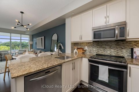 Photo 18 at 714 - 1 Old Mill Drive, Swansea, Toronto