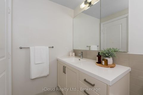 Photo 23 at 714 - 1 Old Mill Drive, Swansea, Toronto