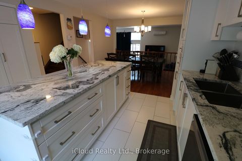 Photo 7 at 57 John Cabot Way, Jane Heights, Toronto