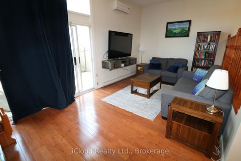 Photo 11 at 57 John Cabot Way, Jane Heights, Toronto