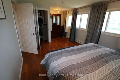 Photo 15 at 57 John Cabot Way, Jane Heights, Toronto