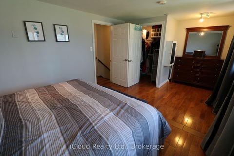 Photo 16 at 57 John Cabot Way, Jane Heights, Toronto