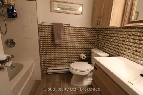 Photo 22 at 57 John Cabot Way, Jane Heights, Toronto