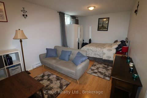 Photo 23 at 57 John Cabot Way, Jane Heights, Toronto