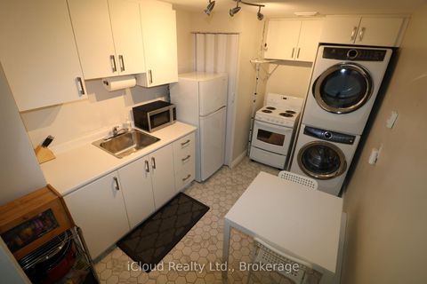 Photo 25 at 57 John Cabot Way, Jane Heights, Toronto