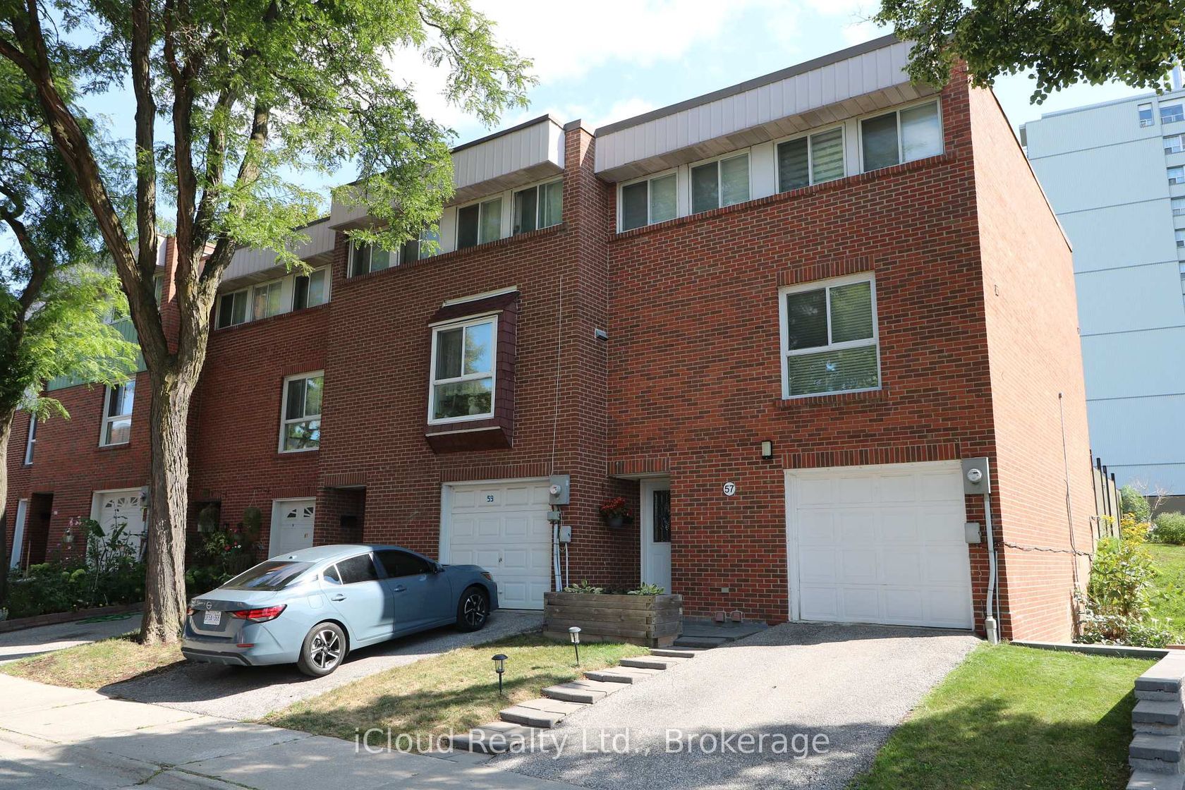 57 John Cabot Way, Jane Heights, Toronto 