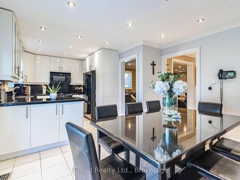 Photo 7 at 54 Embassy Drive, East Woodbridge, Vaughan