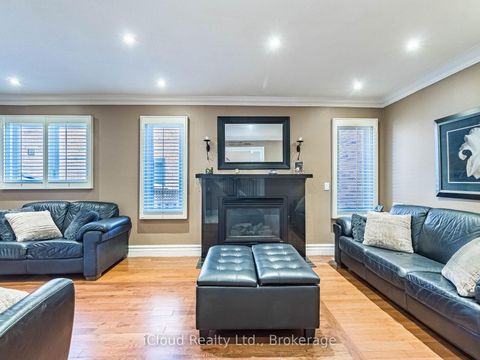 Photo 9 at 54 Embassy Drive, East Woodbridge, Vaughan