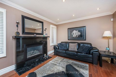 Photo 11 at 54 Embassy Drive, East Woodbridge, Vaughan