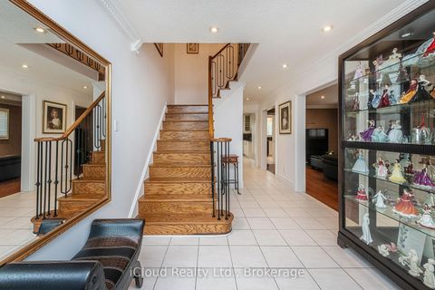 Photo 14 at 54 Embassy Drive, East Woodbridge, Vaughan
