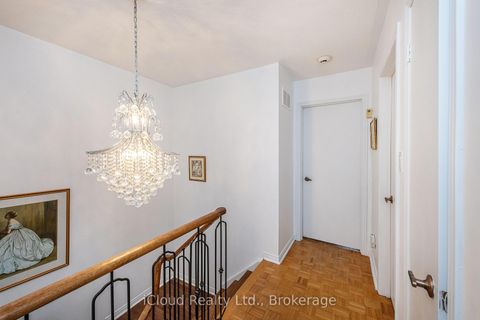Photo 15 at 54 Embassy Drive, East Woodbridge, Vaughan