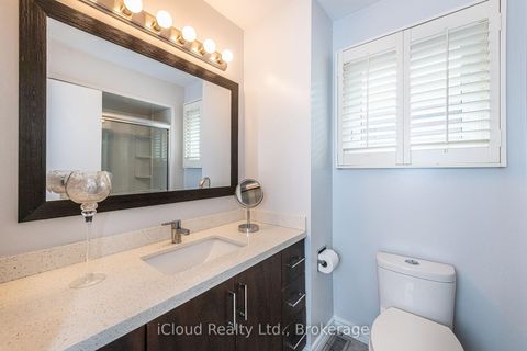 Photo 20 at 54 Embassy Drive, East Woodbridge, Vaughan