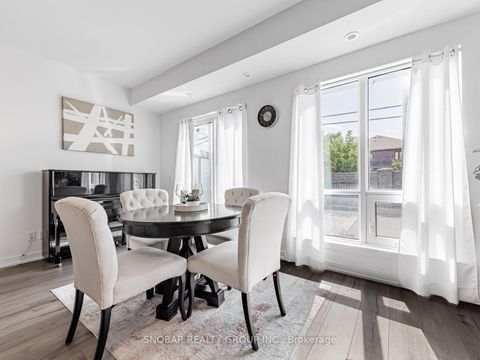 Photo 7 at 1 - 861 Sheppard Avenue W, Clanton Park, Toronto