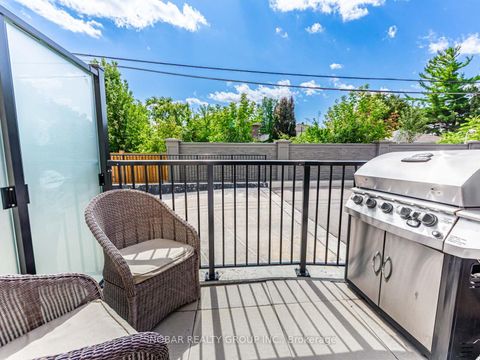 Photo 18 at 1 - 861 Sheppard Avenue W, Clanton Park, Toronto