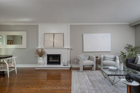 Photo 6 at 81 Summitcrest Drive, Richview, Toronto