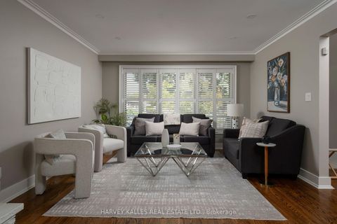 Photo 7 at 81 Summitcrest Drive, Richview, Toronto