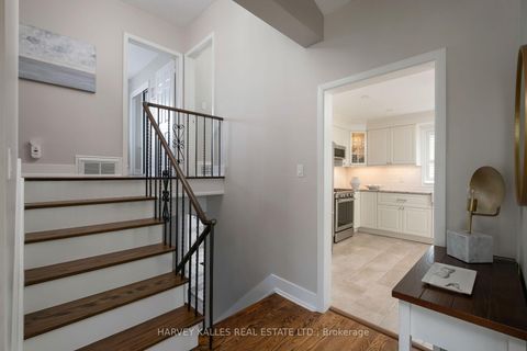 Photo 24 at 81 Summitcrest Drive, Richview, Toronto