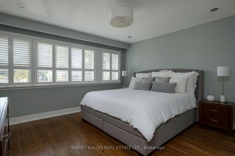 Photo 31 at 81 Summitcrest Drive, Richview, Toronto