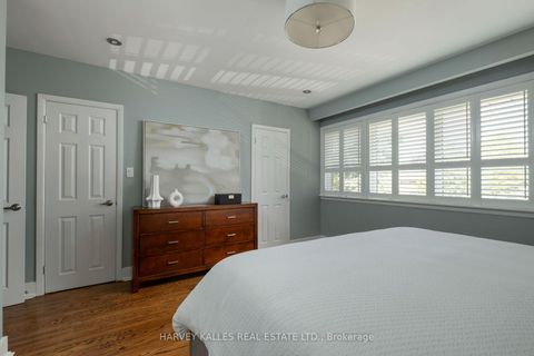Photo 32 at 81 Summitcrest Drive, Richview, Toronto