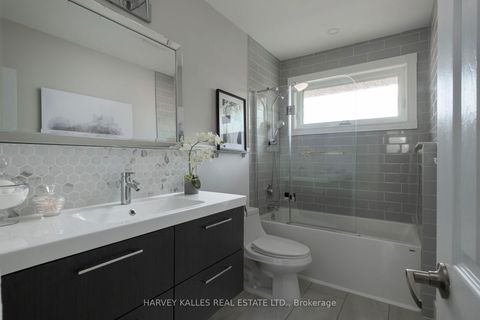 Photo 35 at 81 Summitcrest Drive, Richview, Toronto