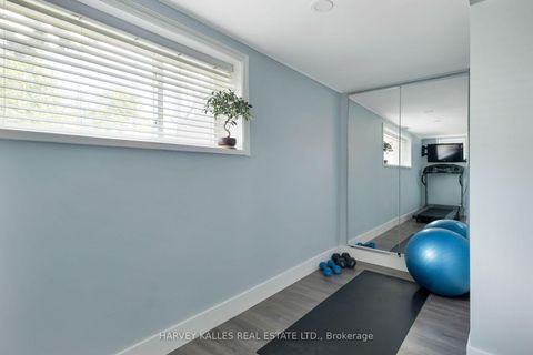 Photo 39 at 81 Summitcrest Drive, Richview, Toronto